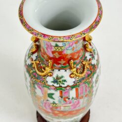 Rytietiška keramikinė vaza su raudonmedžio padėkliuku 20x20x50 cm