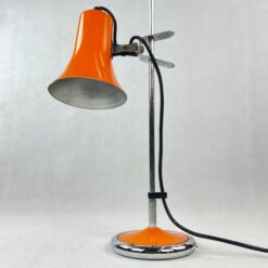 Vintažinis oranžinis reguliuojamo kampo stalinis šviestuvas 26x14x46 cm