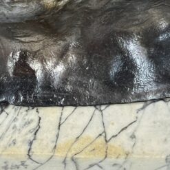 Metalinė statula ant akmens postamento “Žvejys ant uolos” 19×12,5×39 cm