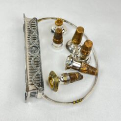 Sidabruoto metalo stovo ir 6 vnt. kamščių komplektas 5x24x16,5 cm