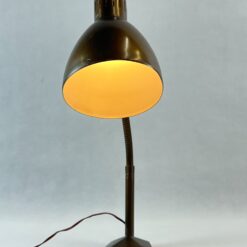 Vintažinis bronzos spalvos reguliuojamas stalinis šviestuvas 31x15x50 cm