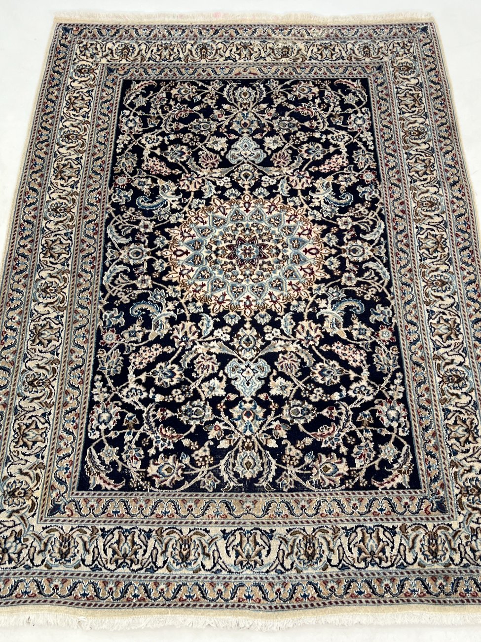 DL0361-kilimai-1 Vilnonis rankų darbo kilimas “Nain” 246x161x0,9 cm