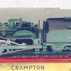 Atlas Editions lokomotyvo modeliukas CRAMPTON dėžutėje 6,5x26x9 cm