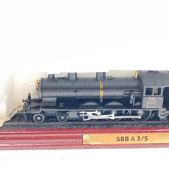 Atlas Editions lokomotyvo modeliukas SBB A 3/5 dėžutėje 6,5x26x9 cm