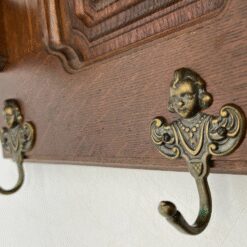 Ąžuolinė sieninė kabykla su penkiais žalvario kabliukais 22x98x33 cm