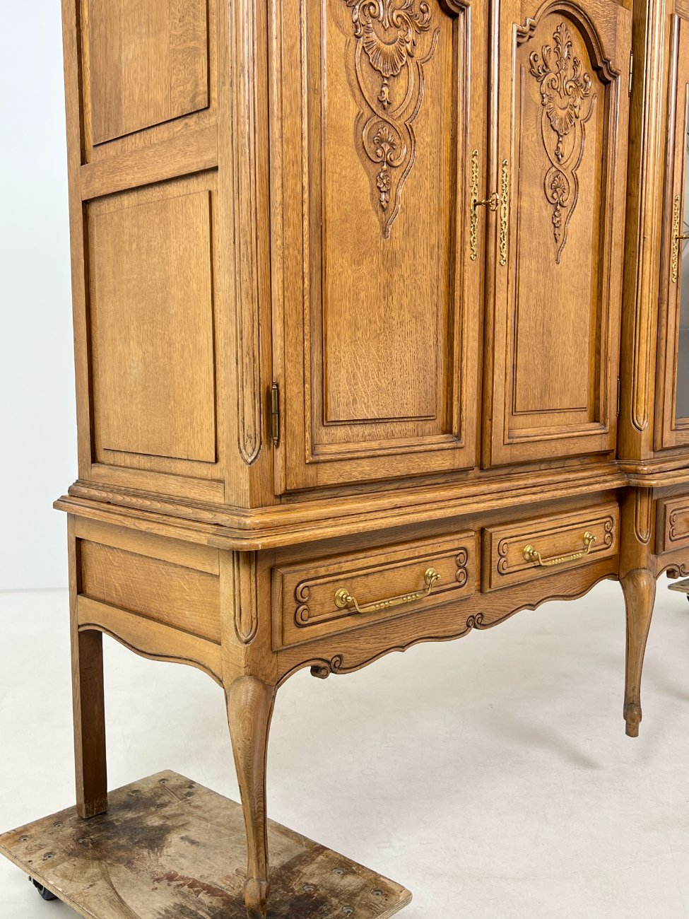 DM0010-komodos-20 Ilga ąžuolinė penkių durų ir penkių stalčių komoda 58x253x158 cm