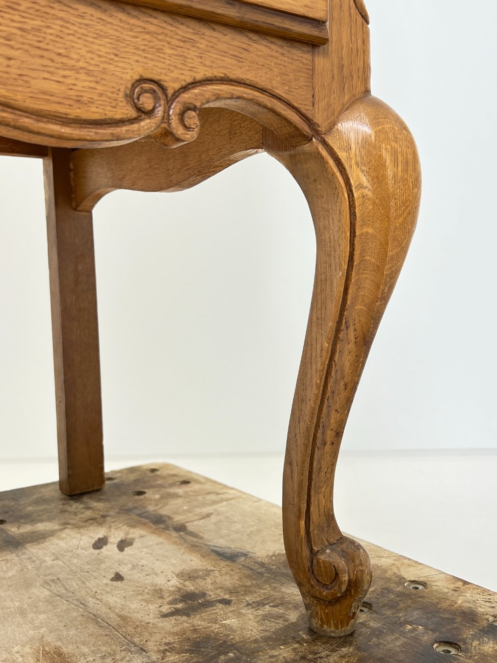 DM0010-komodos-22 Ilga ąžuolinė penkių durų ir penkių stalčių komoda 58x253x158 cm