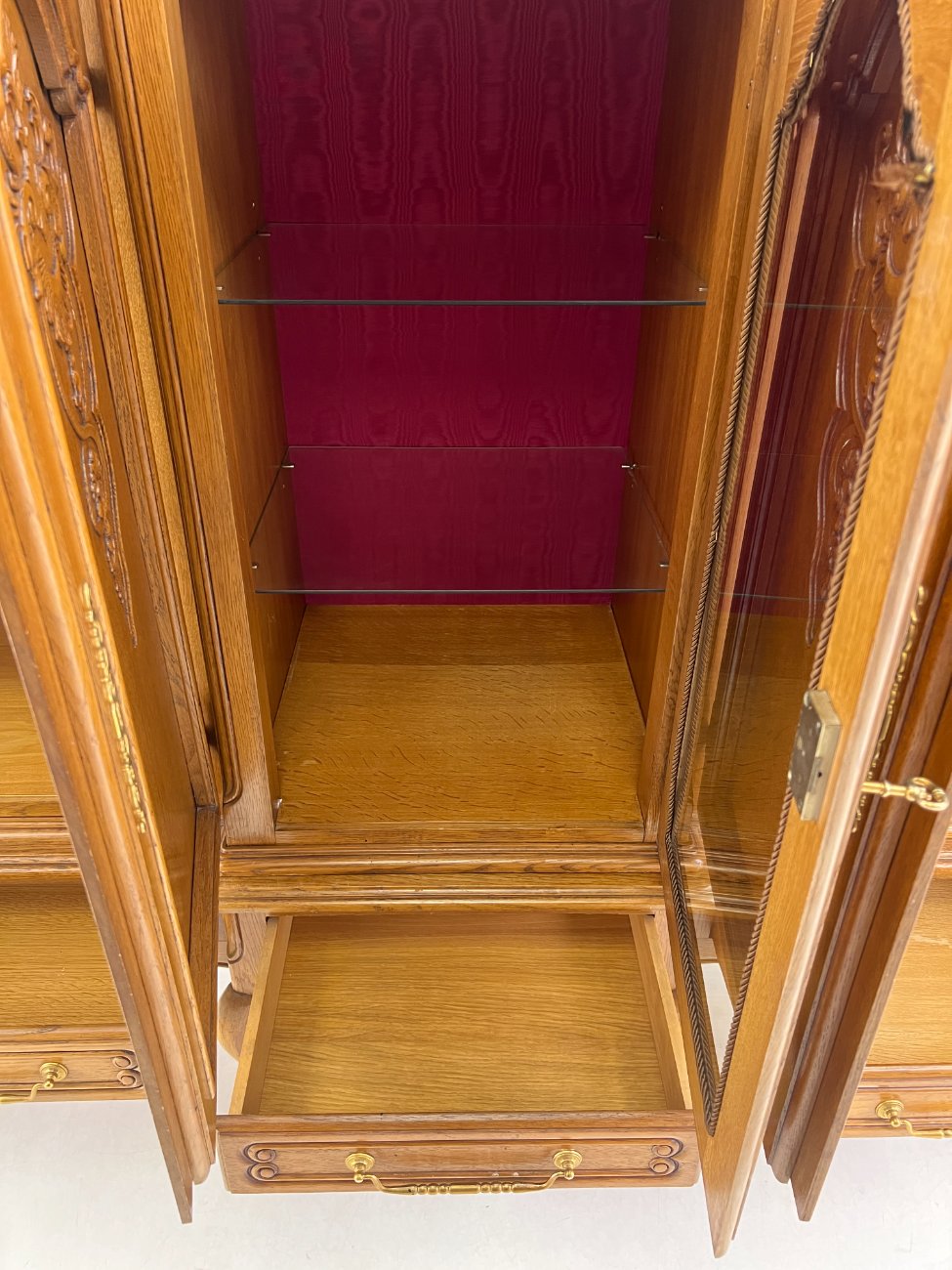 DM0010-komodos-9 Ilga ąžuolinė penkių durų ir penkių stalčių komoda 58x253x158 cm