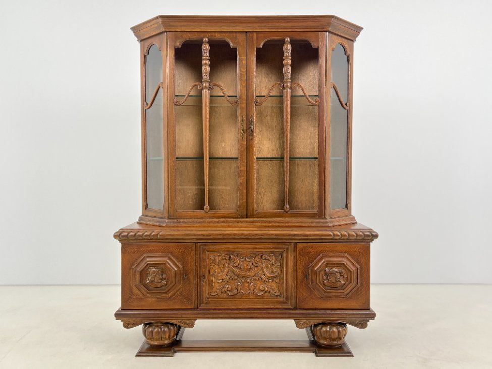 DM0020-bufetai-2 Ąžuolinis bufetas 48x137x176 cm