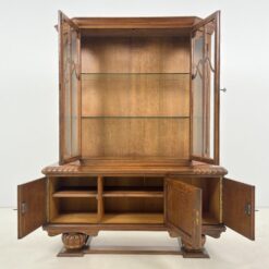 Ąžuolinis bufetas 48x137x176 cm