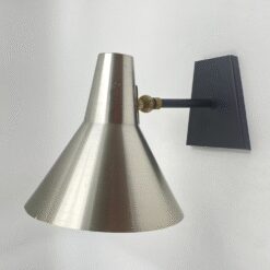 Metalinis reguliuojamas “Anvia” sieninis šviestuvas 19(+8)x16x14(+7) cm