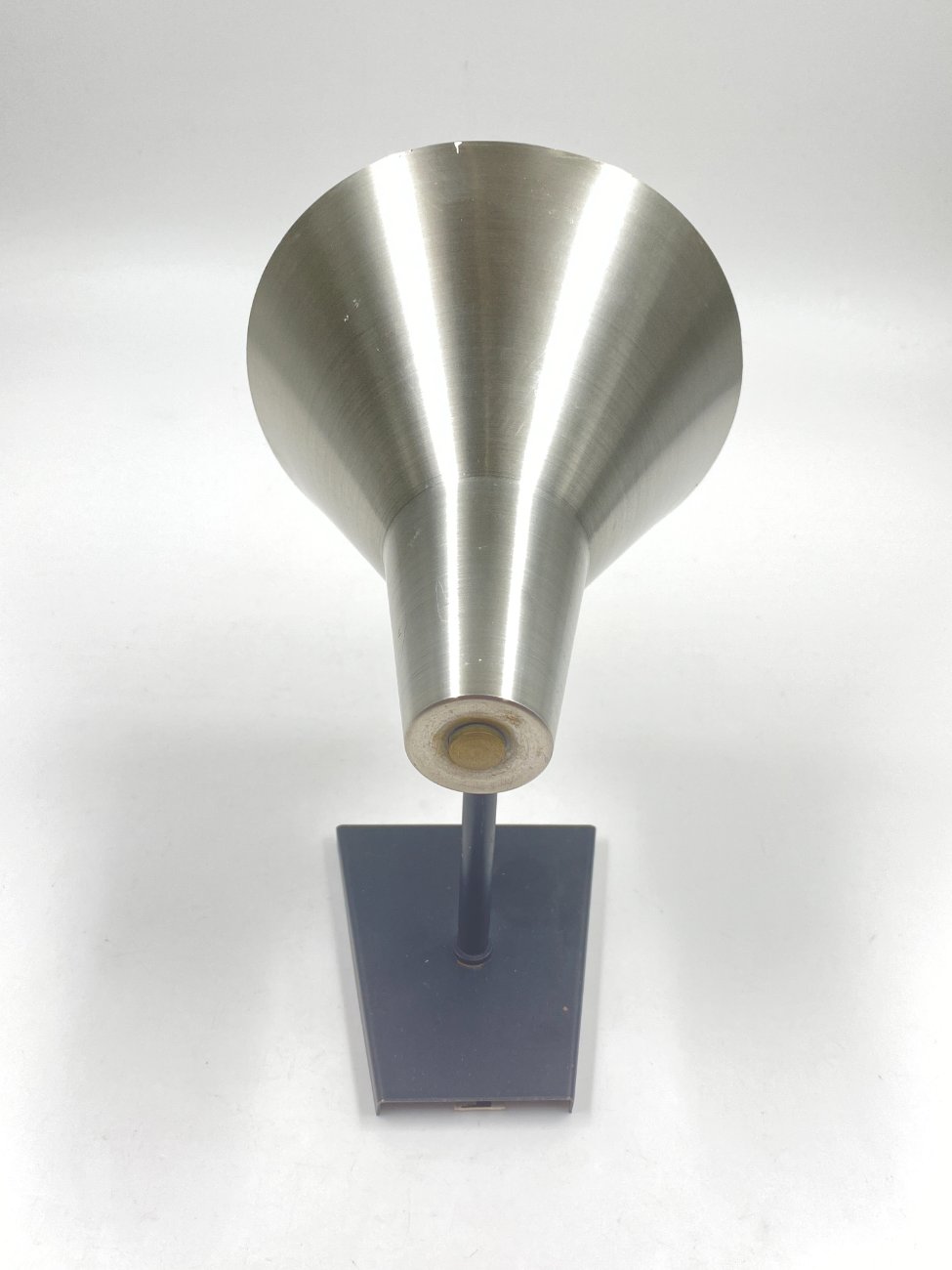 DM0055-sieniniai-sviestuvai-6 Metalinis reguliuojamas “Anvia” sieninis šviestuvas 19(+8)x16x14(+7) cm