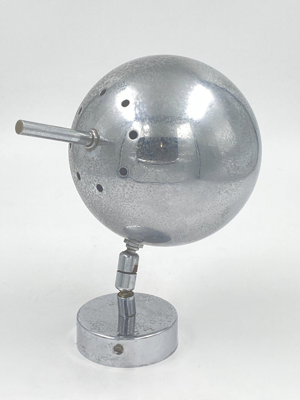 DM0057-sieniniai-sviestuvai-5 Vintažinis chromuotas reguliuojamas sieninis šviestuvas 24×15(+6)x21 cm