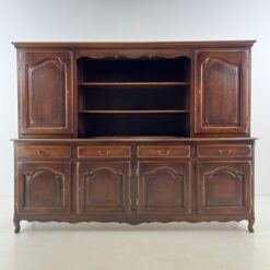 Ąžuolinis bufetas 51x232x180,5 cm