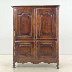 Ąžuolo masyvo keturių durų komoda 51x100x126 cm