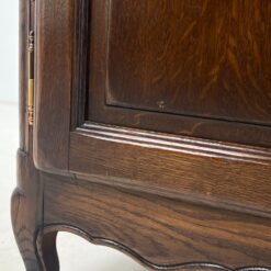 Ąžuolo masyvo keturių durų komoda 51x100x126 cm