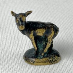 Žalvarinė elniuko statulėlė 2,5×3,5×4,5 cm