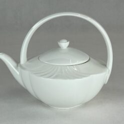 Porcelianinis “Villeroy Boch” serijos “Arco Weiss” arbatinukas 1100 ml 17,5×23,5×18,5 cm