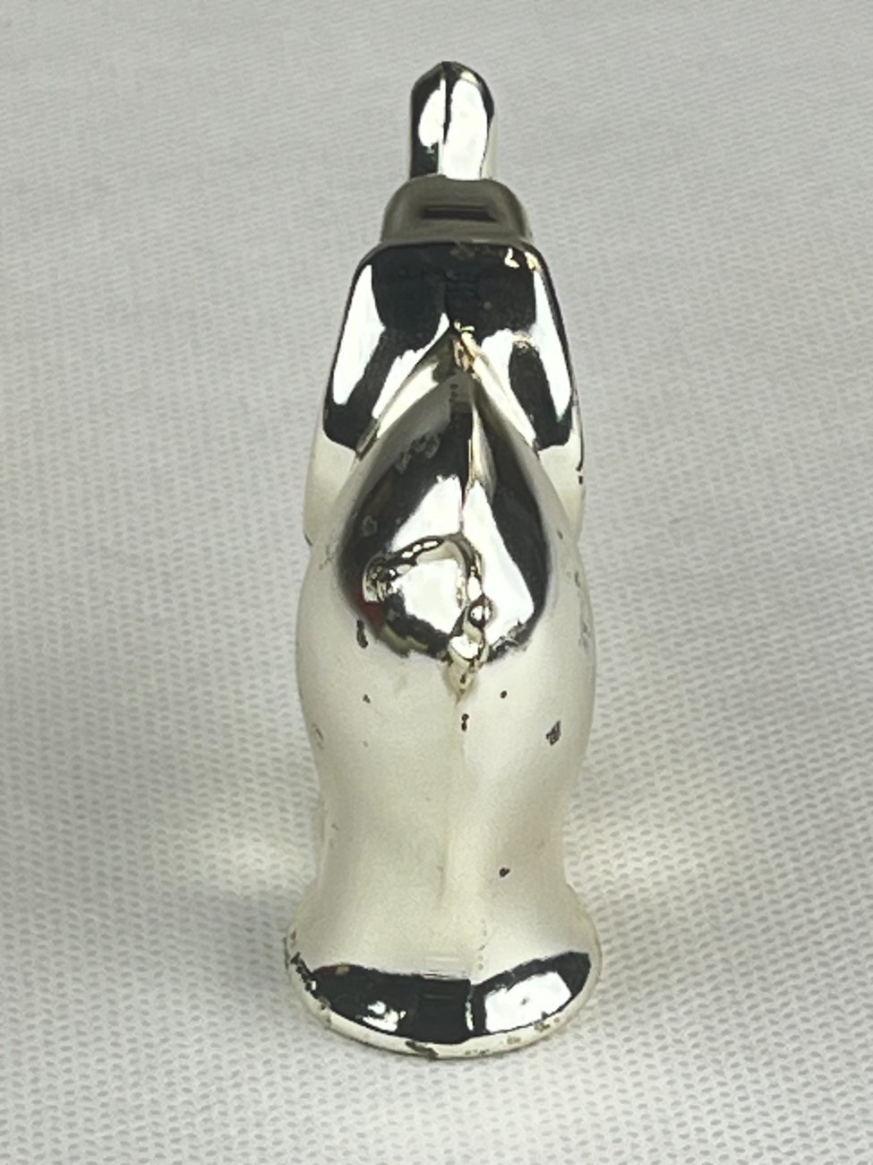 HN0117-kitokios-skulpturos-8 Sidabruoto metalo dramblio statula 2,5x9x5,5 cm