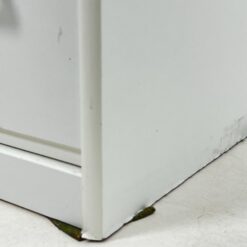 Baltos spalvos medžio plokštės bufetas 36x72x194 cm