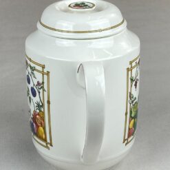 Porcelianinis “Villeroy Boch” serijos “Mon Jardin” arbatinukas 1.1 l. 12x22x17 cm