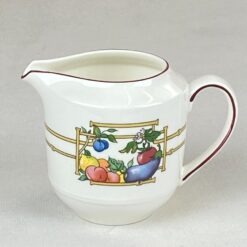 Porcelianinė “Villeroy Boch” serijos “Mon Jardin” padažinė 7x11x8 cm