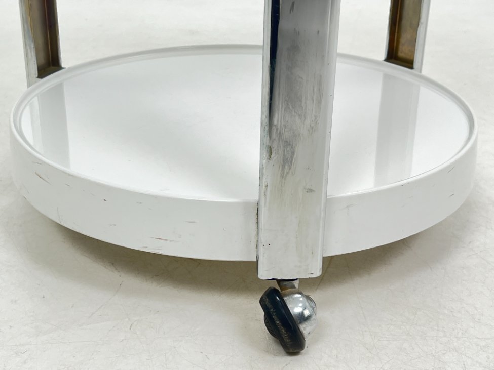 HN0176-stalai-5 Vintažinis plastikinis serviravimo staliukas ant ratukų 47,5×47,5×52,5 cm