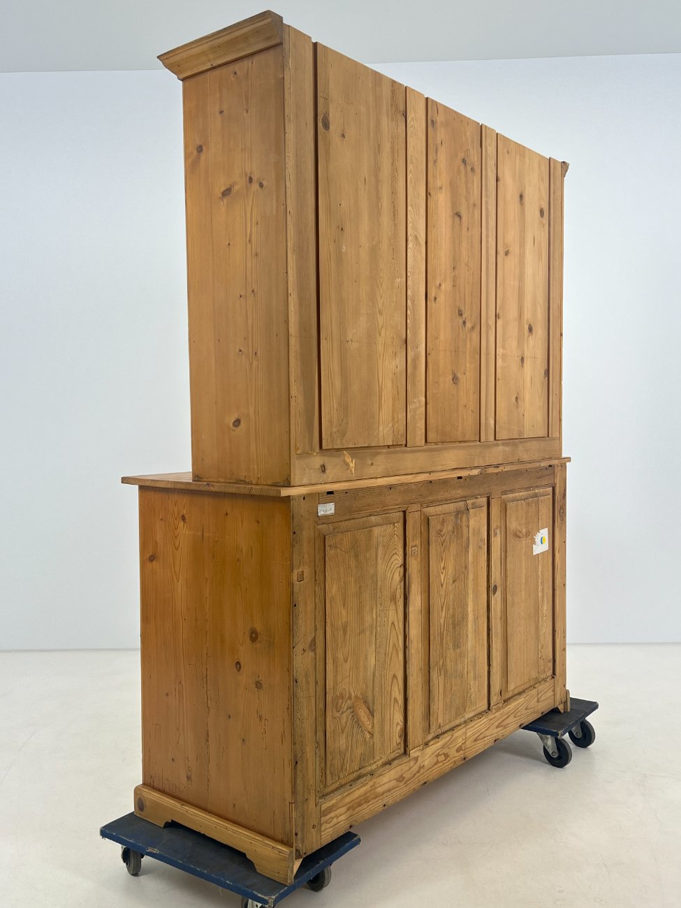 HN0180-bufetai-11 Pušies medžio bufetas 58,5x149x191 cm