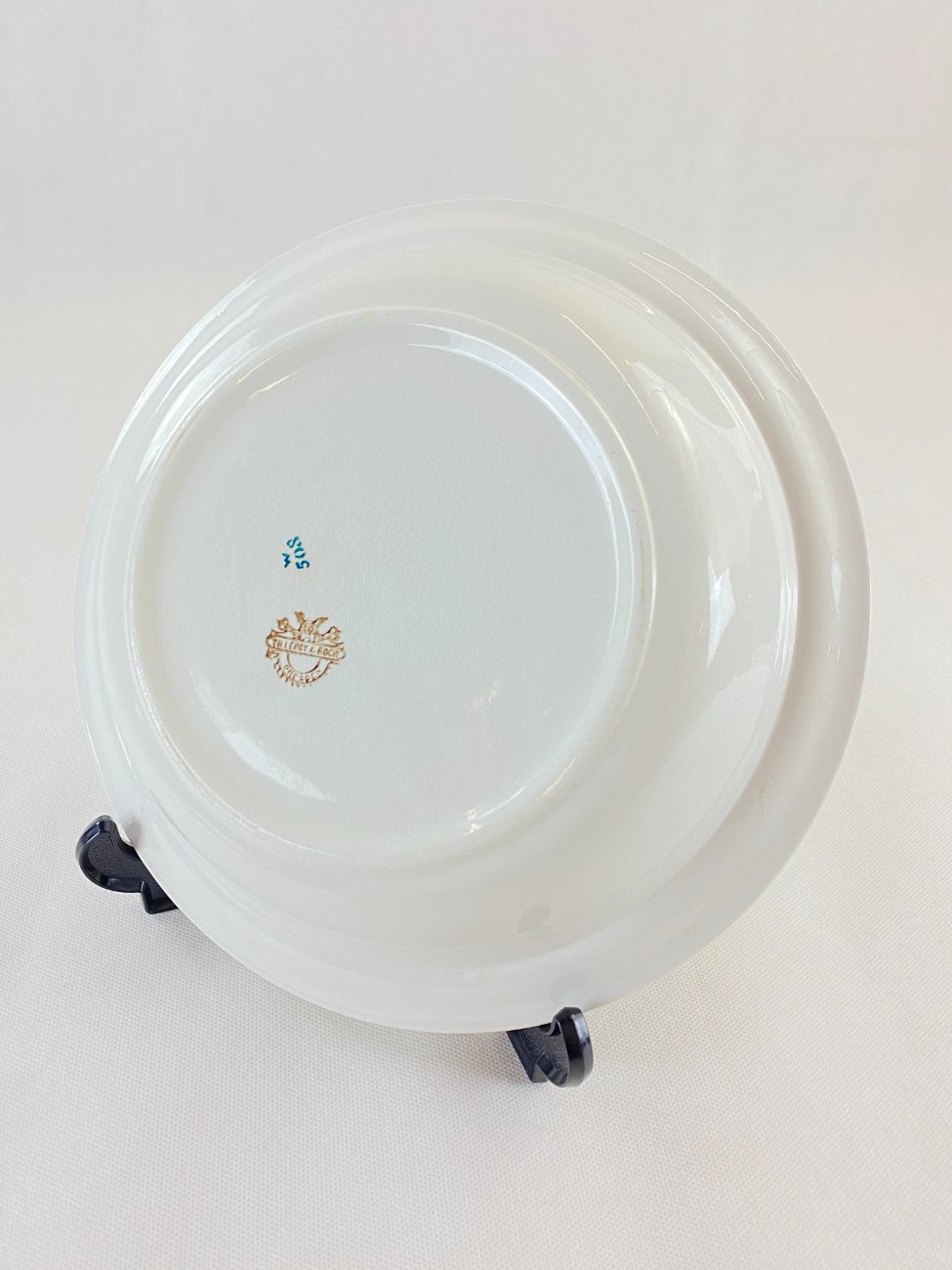 HN0210-puodai-dubenys-asociai-8 Porcelianinis “Villeroy Boch” apvalus dubuo 27x27x5,5 cm