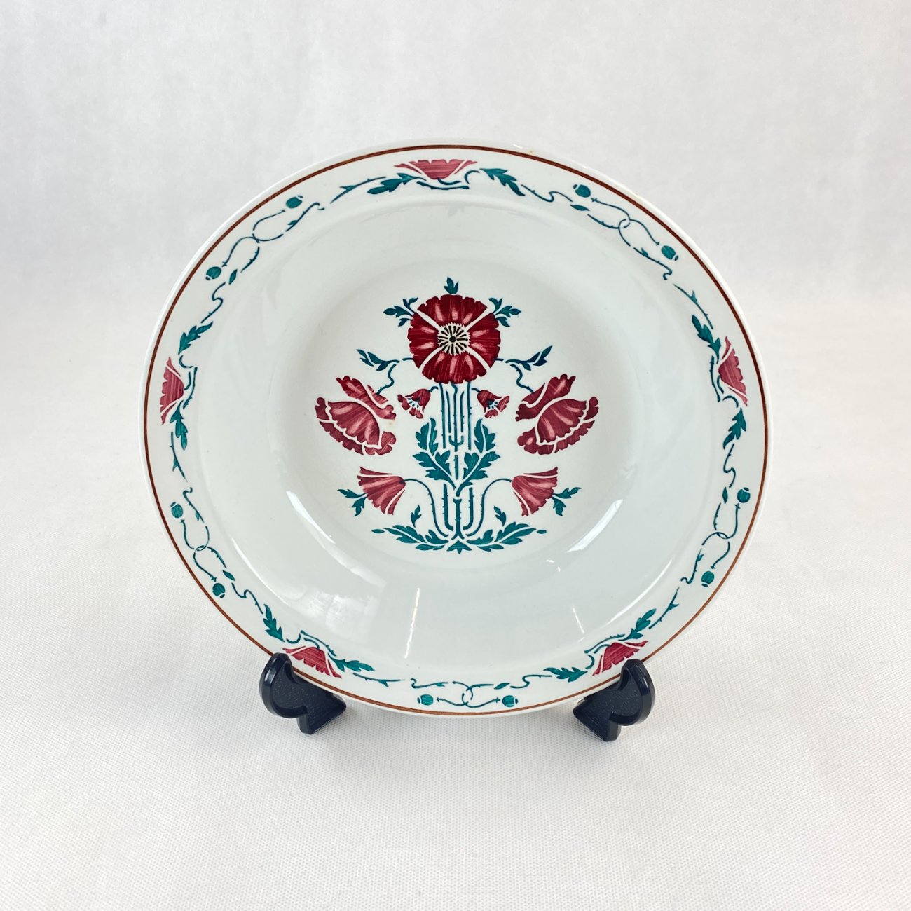 HN0212-puodai-dubenys-asociai-0 Porcelianinis “Villeroy Boch” apvalus dubuo 24,5×24,5×5 cm