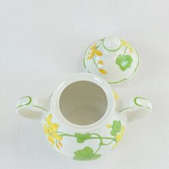 Porcelianinė “Villeroy Boch” serijos “Geranium” cukrinė 9×13,5×11,5 cm