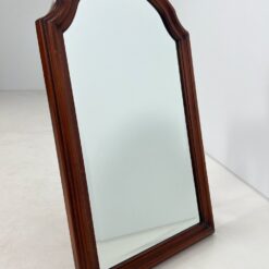 Veidrodis raudonmedžio rėme 4,5x56x92,5 cm