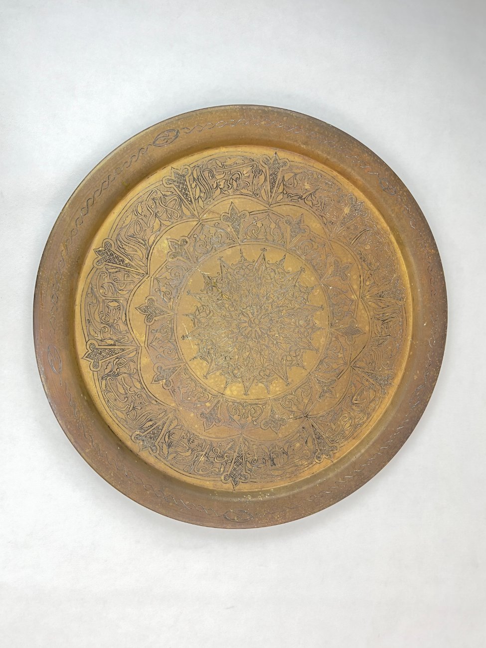 HN0281-interjero-ir-apdailos-prekes-2 Marokietiško stiliaus pakabinama apvali žalvarinė dekoracija 2,5x55x55 cm