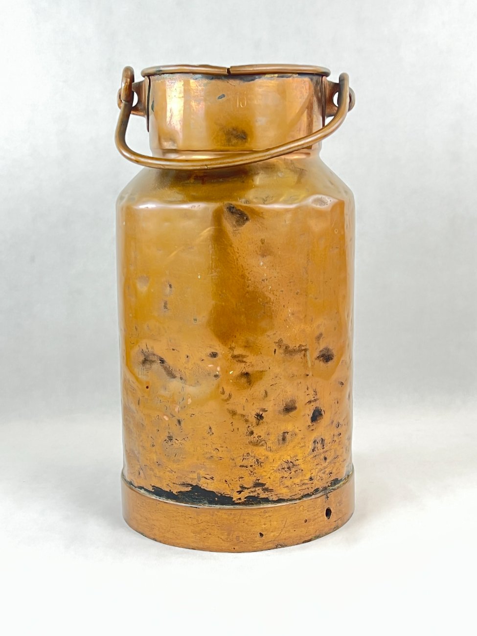 HN0292-metaliniai-indai-1 Metalinis bidonas 25x25x45 cm