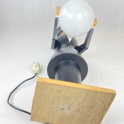 Medinis stalinis šviestuvas stikliniu gaubtu “Padavėjas” 30x21x59 cm