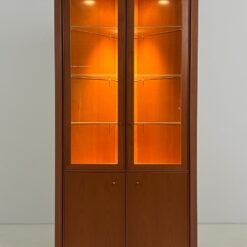 Vintažinė kampinė vitrina 49x103x199 cm