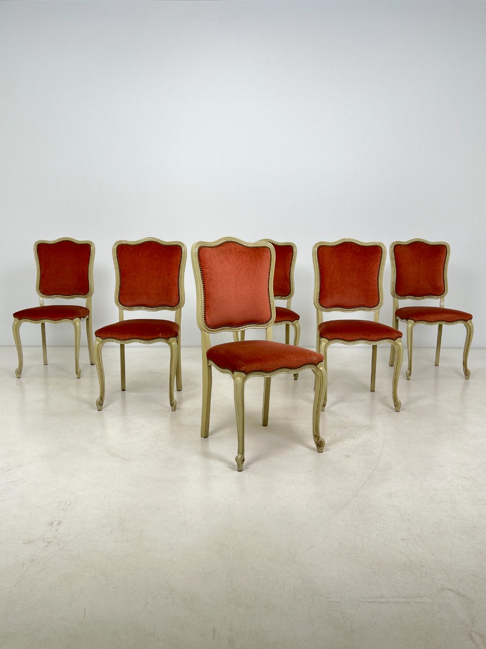 DM0119-kedes-1 Provanso stiliaus kėdės su veliūru 6 vnt. komplektas 55x48x99 cm, 49 cm