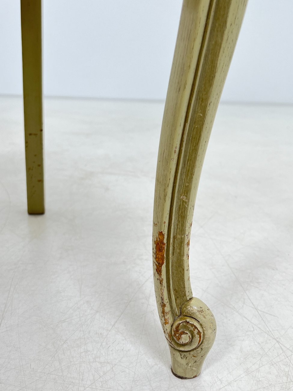 DM0119-kedes-15 Provanso stiliaus kėdės su veliūru 6 vnt. komplektas 55x48x99 cm, 49 cm