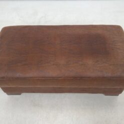 Dvivietis dirbtinės zomšos prieškambario pufas – skrynia 63x122x49 cm