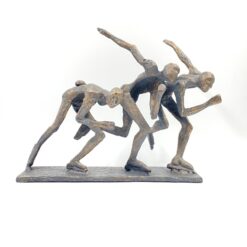 Ketaus statula “Trys čiuožėjai” 17x40x29 cm