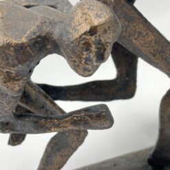 Ketaus statula “Trys čiuožėjai” 17x40x29 cm