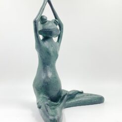 Aliuminio statula “Medituojanti varlė” 18x32x41 cm