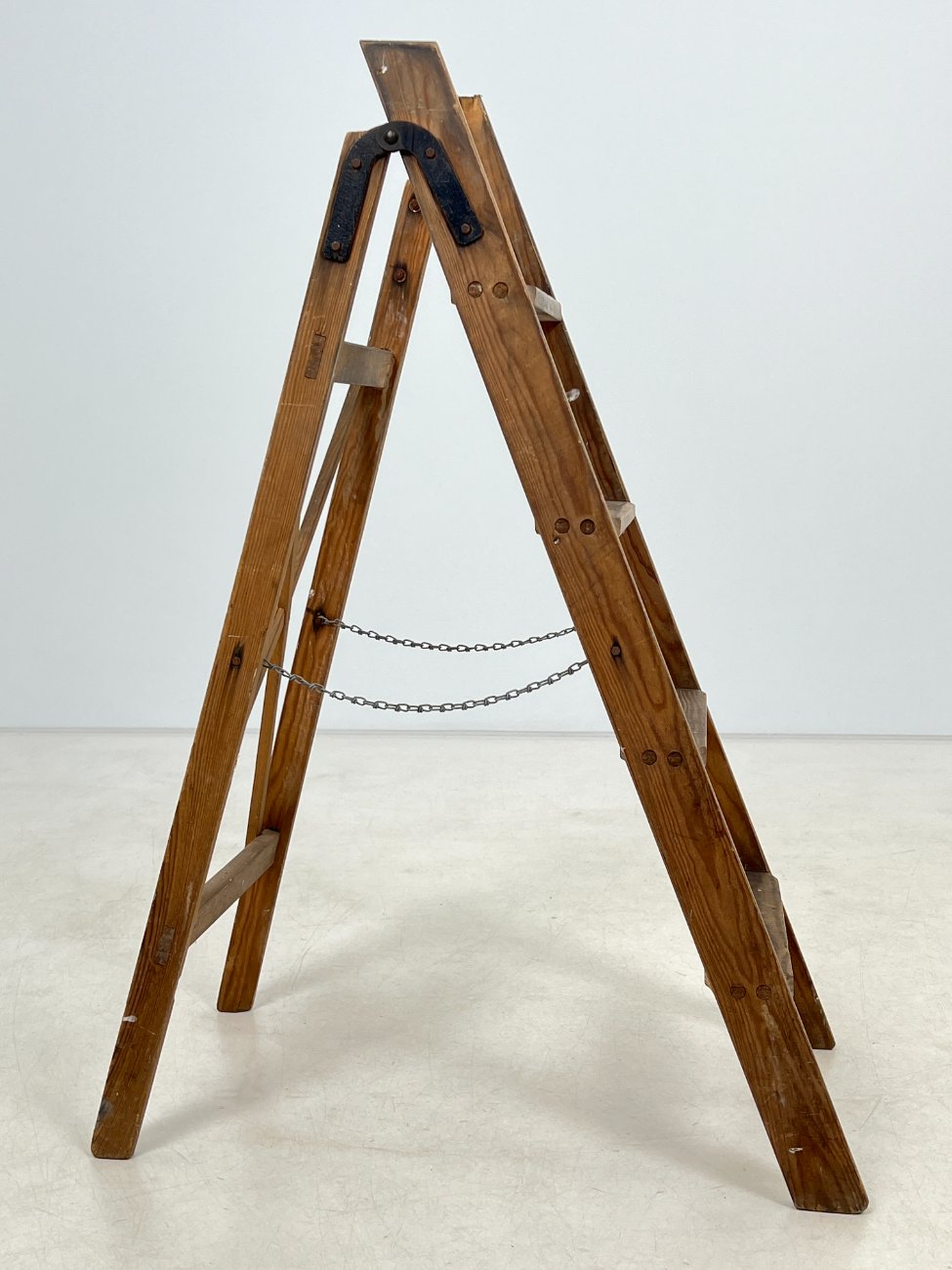 HF0400-irankiai-prietaisai-3 Vintažinės kopėčios 80x43x111 cm