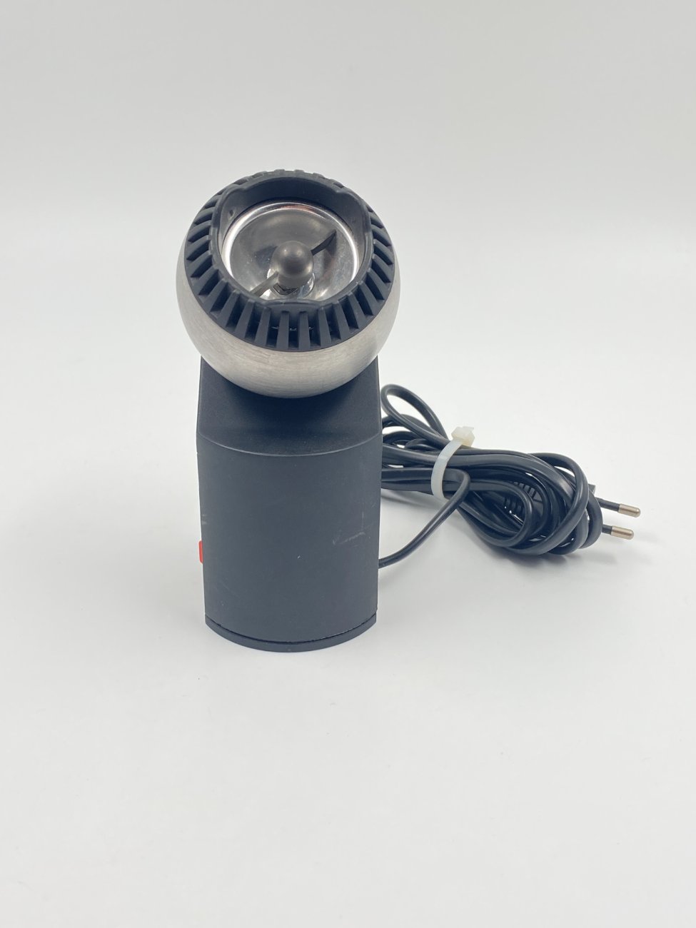 HN0371-staliniai-sviestuvai-1 Stalinis šviestuvas su magnetiniu stovu 7×6.5×15 cm