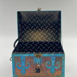 Kartoninė dėžutė – skrynia su spynele “Meine große Schatzkiste” 17x23x17,5 cm