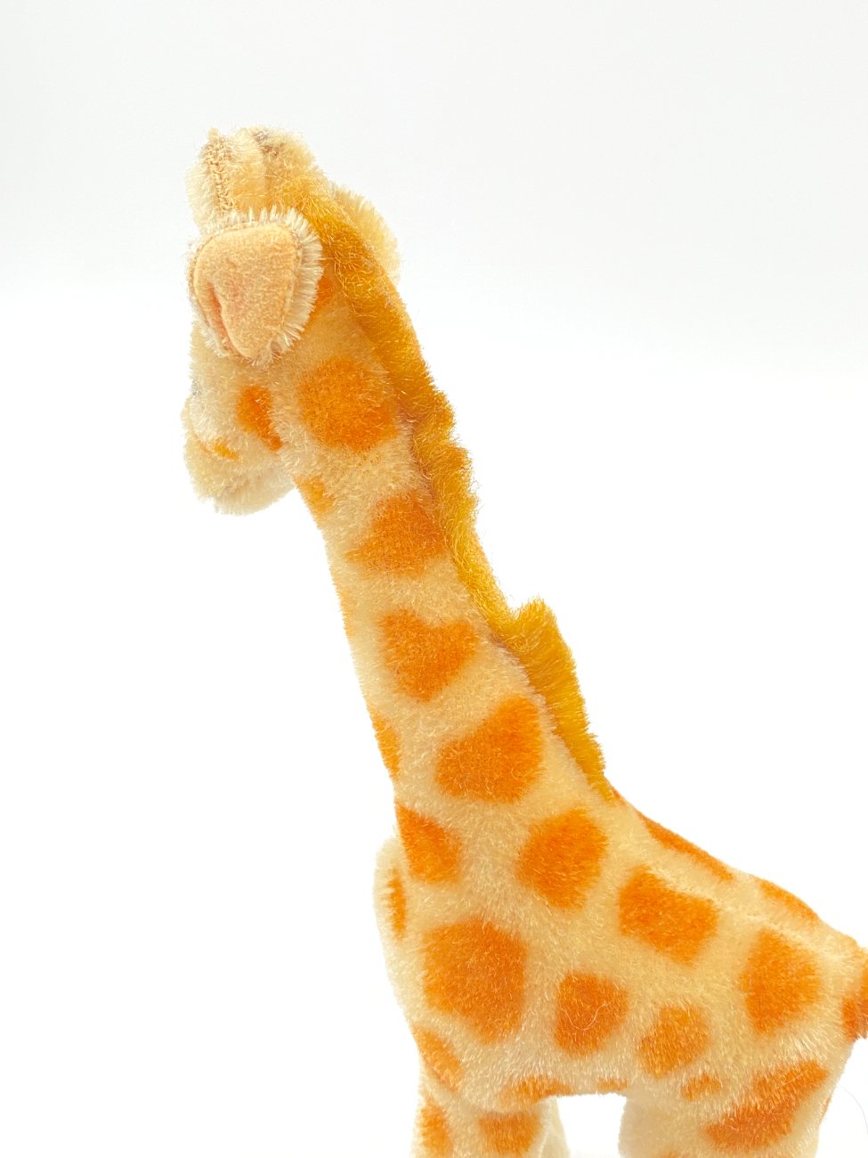 HN0412-zaislai-8 Vintažinė “Steiff” pliušinė žirafa 10x18x28 cm