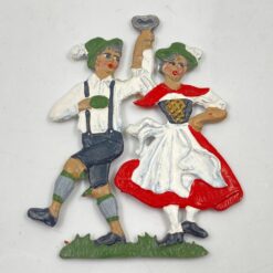 “Kühn Zinn” alaviniai liejiniai – dekoracijos, vaizduojantys vokišką tradicinę šventę 5 vnt. komplektas 0,2×5,5×6 cm