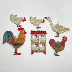 “Kühn Zinn” alaviniai liejiniai – dekoracijos vištidės tematika 6 vnt. komplektas 0,2x5x6 cm