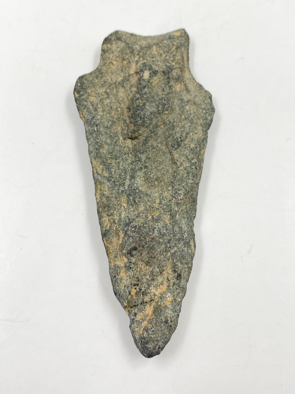 HN0481-ginklu-dalys-5 Strėlės antgalis iš akmens 1x4x9,5 cm