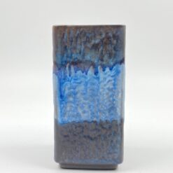 Keramikinė “Majolika Karlsruhe” vaza 7048 8,5×8,5×16,5 cm